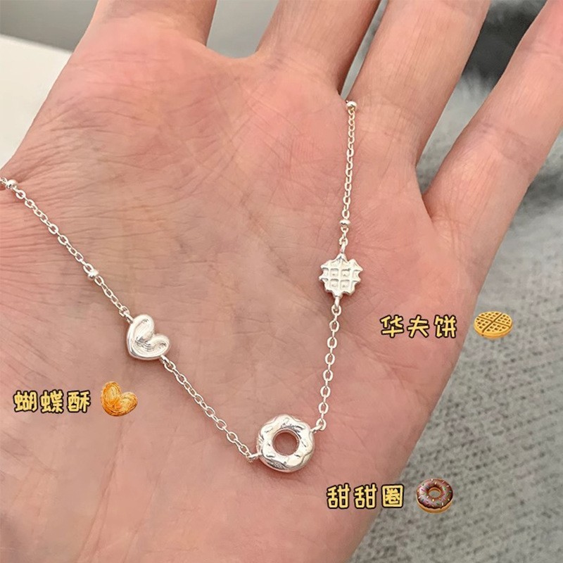Sweet Heart Bow Pearl Necklace