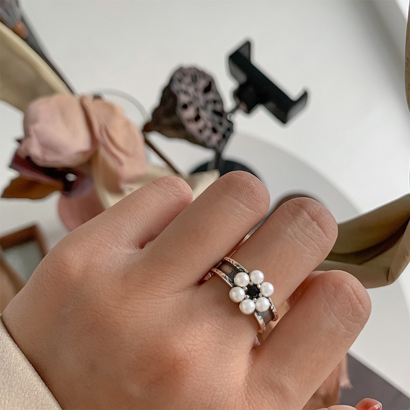 Pearl Bloom Black Stone Open Ring