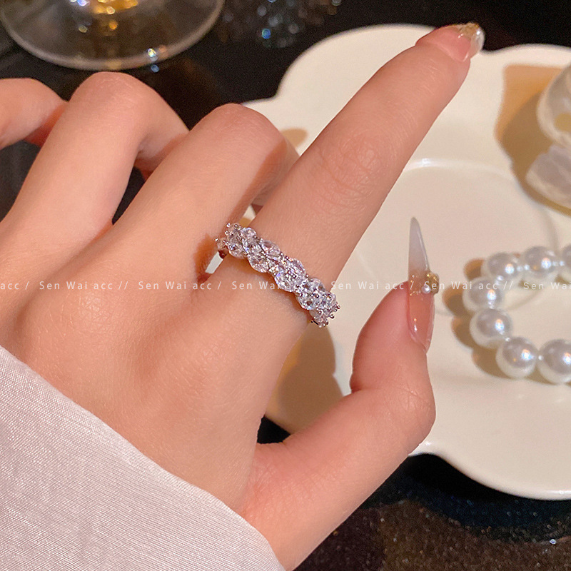 Silver Pearl Bow Stretch Ring