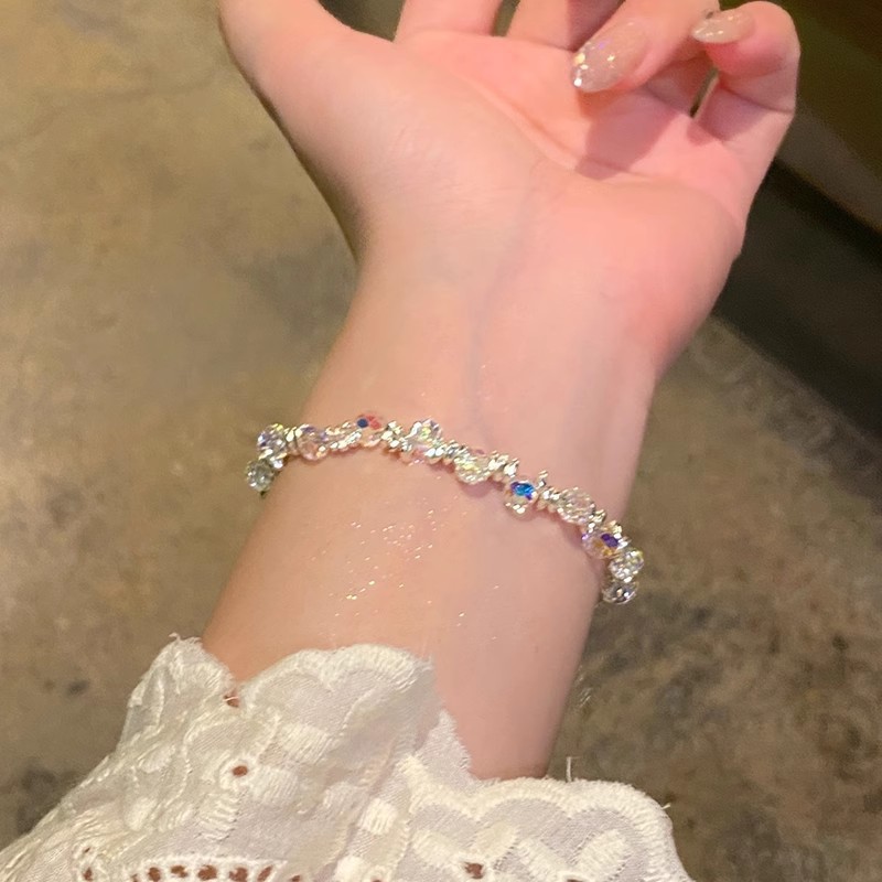 Silver Lightbulb Crushed Bead Chain Bracelet