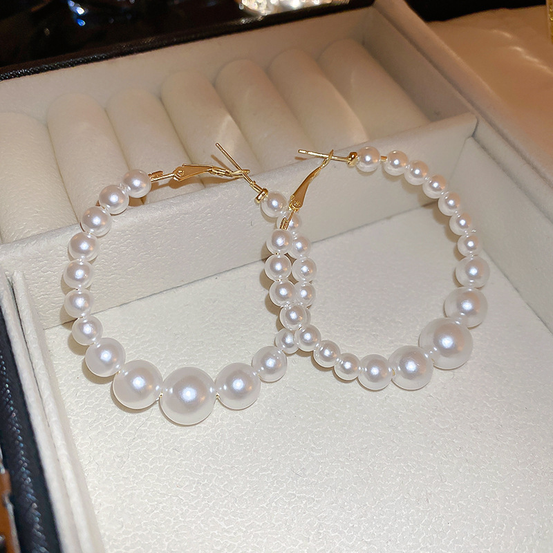 White Graduated Hoop Pearl Stud Earring