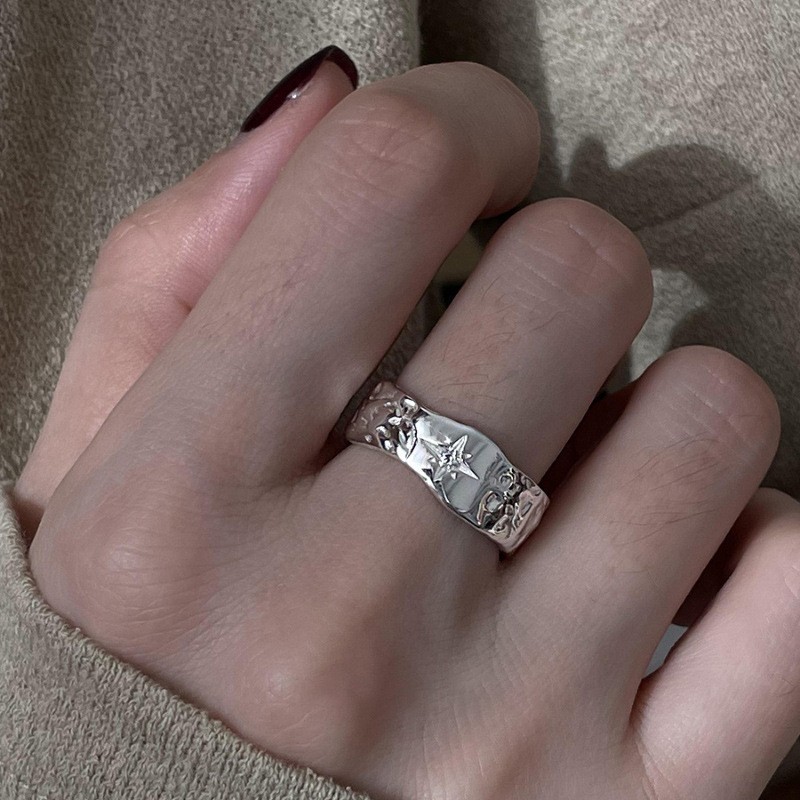 Star Bloom Wide Engraved Silver Ring