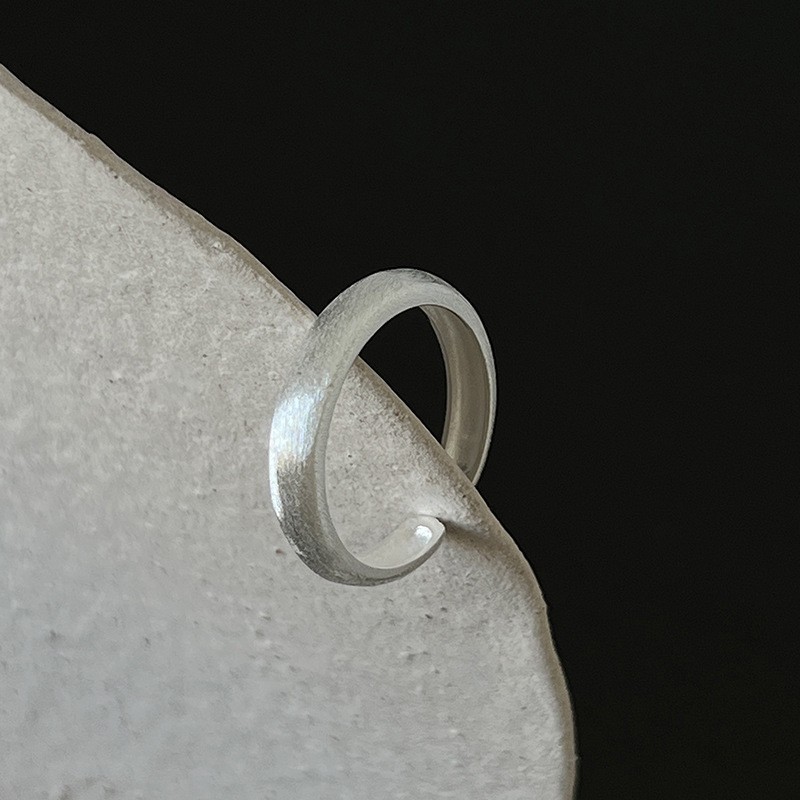 Brushed Arc Wire Silver Ring