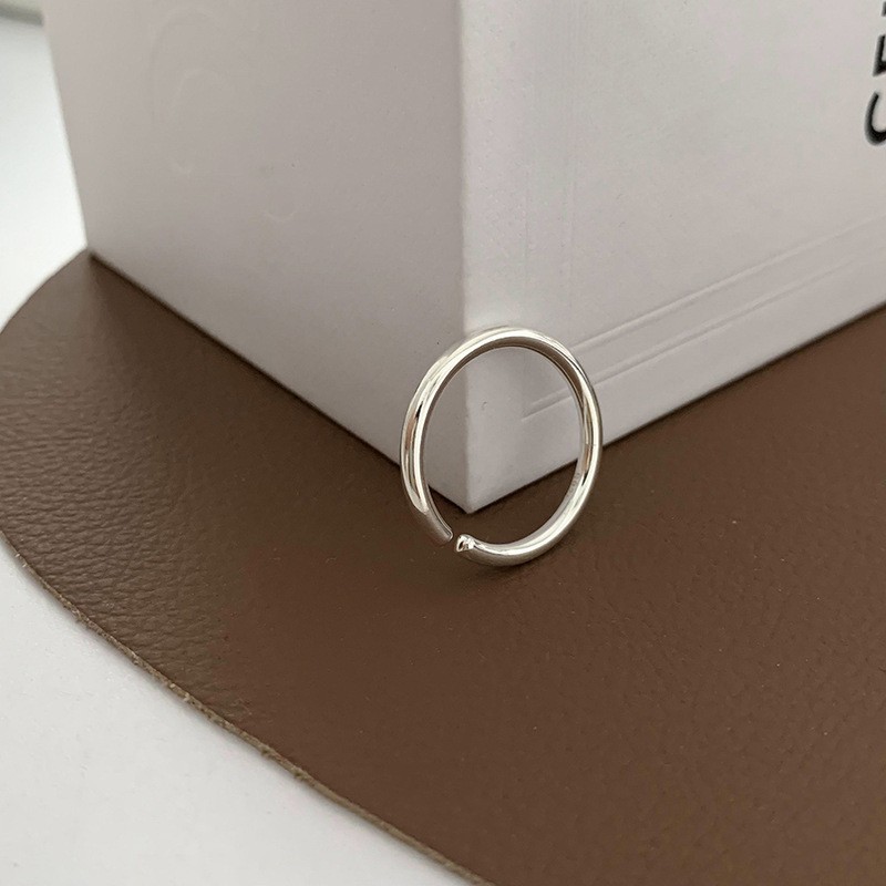 Polished Arc Wire Silver Ring