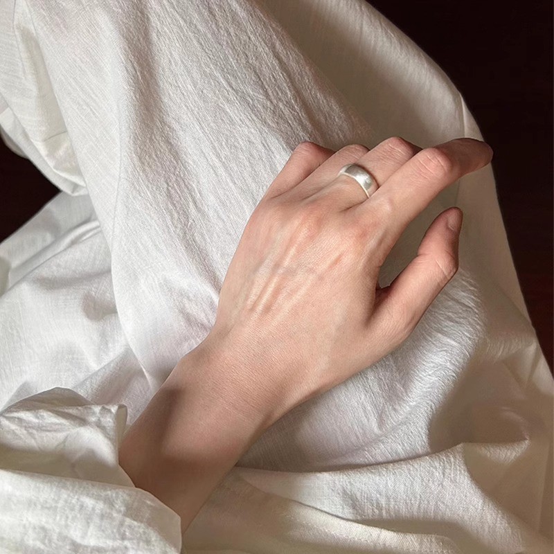Wide Flat Mirror Band Silver Ring